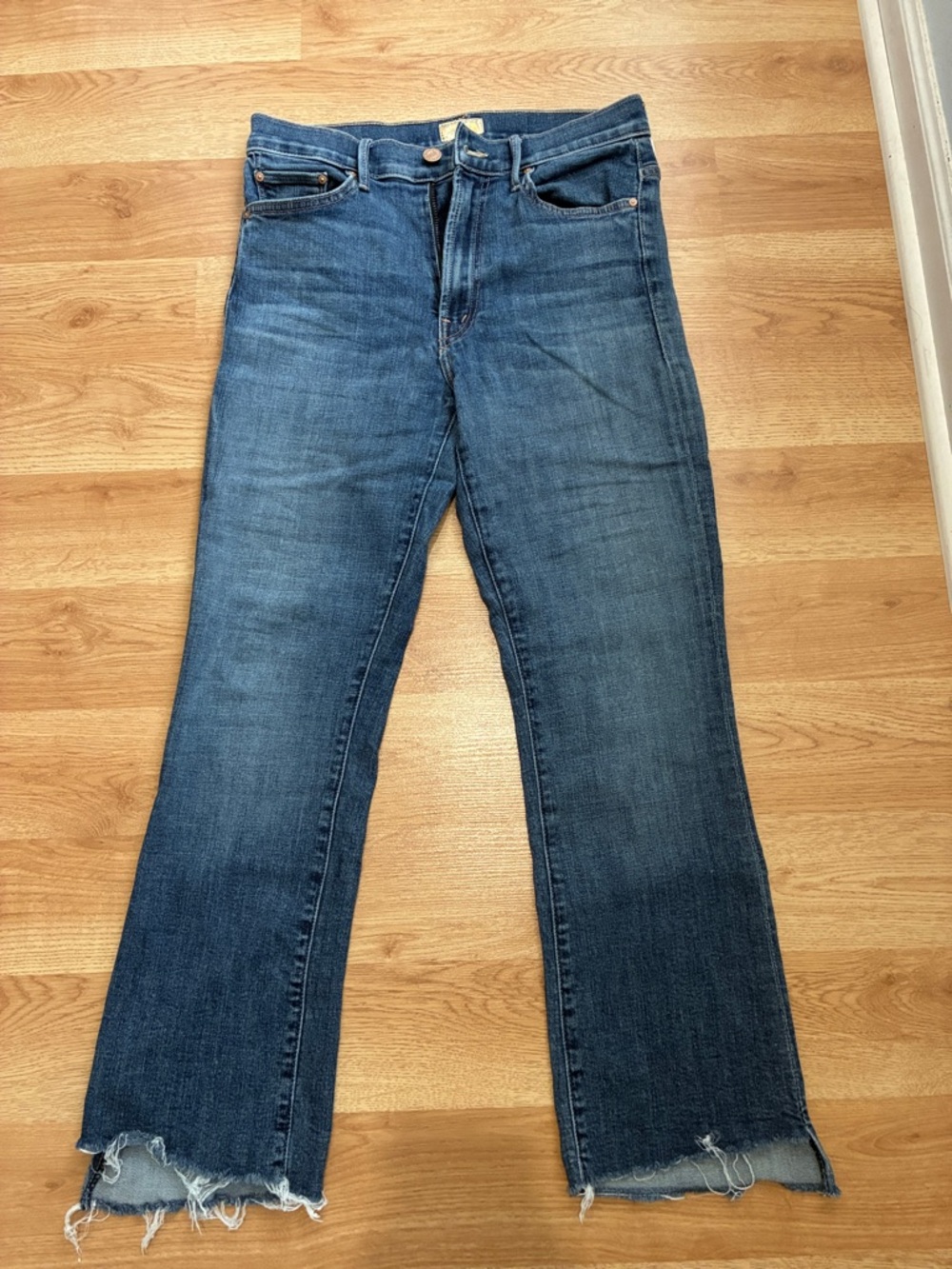 Mother size 28 jeans